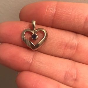 14K gold heart pendant
